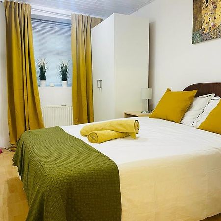 Cosy Flat Close To East Finchley Station ลอนดอน ภายนอก รูปภาพ